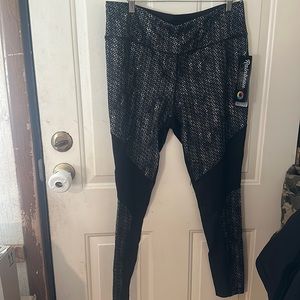 *FINAL* RAINBEAU CURVES FRANCESCA LEGGING: BLACK/GRAY: NWT: SZ 14/16